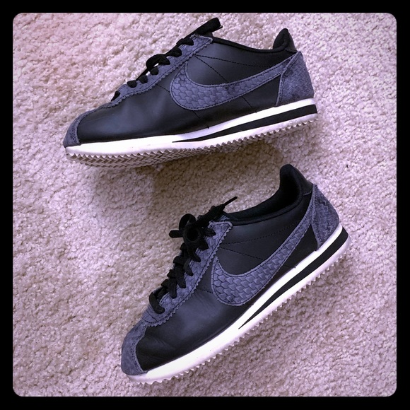 Nike Shoes - Nike Classic Cortez Premium Snake/Black Leather